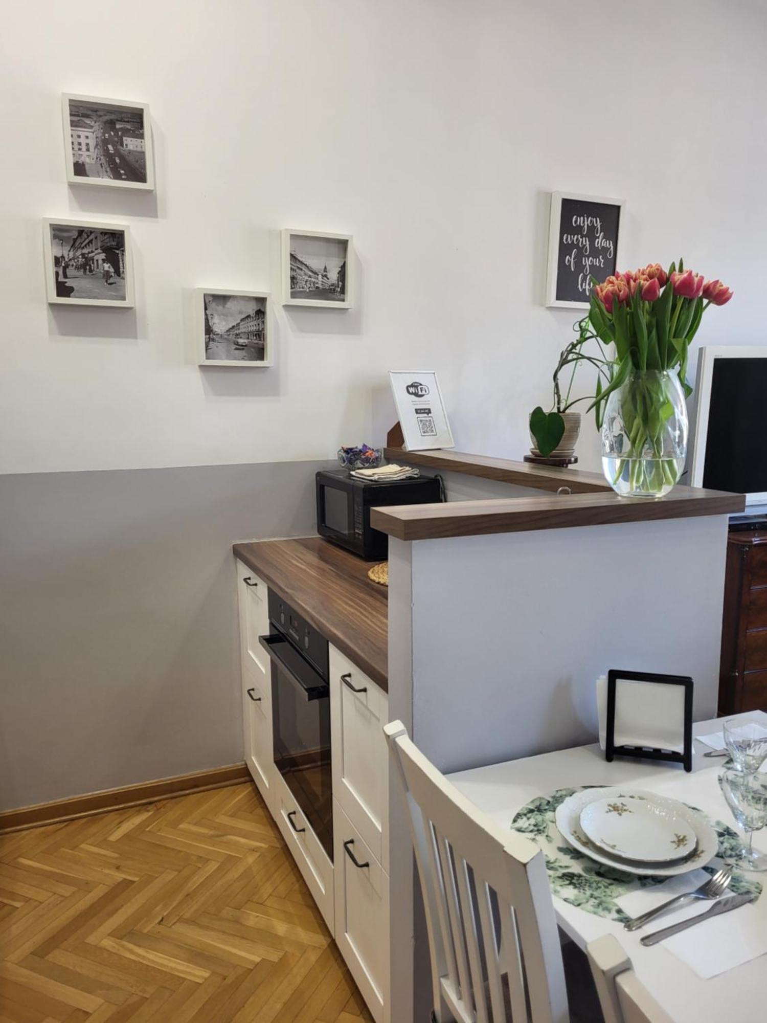 Novo Mundo Apartment Warsawa Bagian luar foto