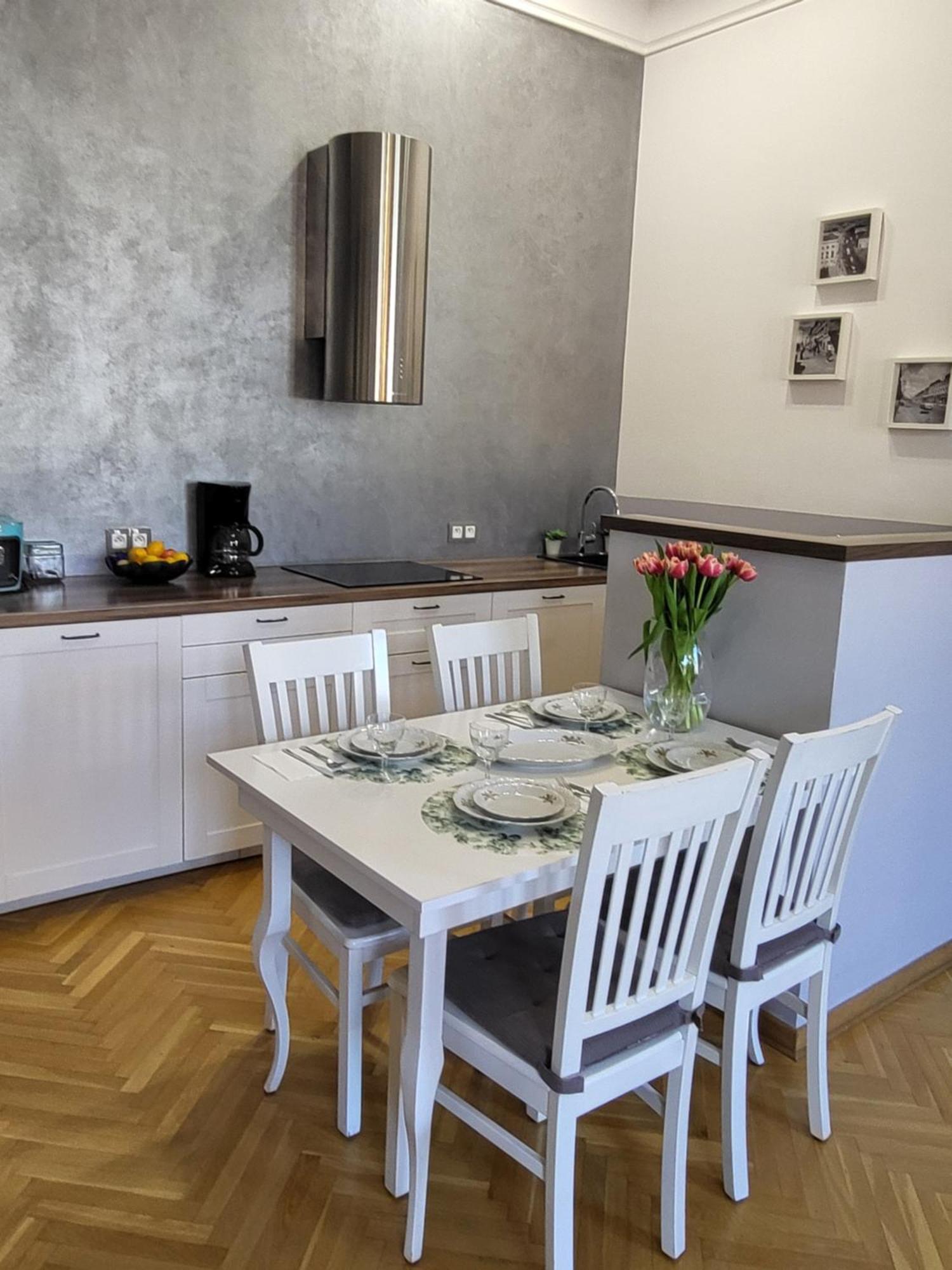 Novo Mundo Apartment Warsawa Bagian luar foto